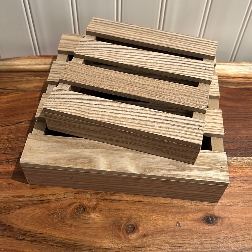 🔥Clearance- NWOT Wooden Risers 2 Pc Set